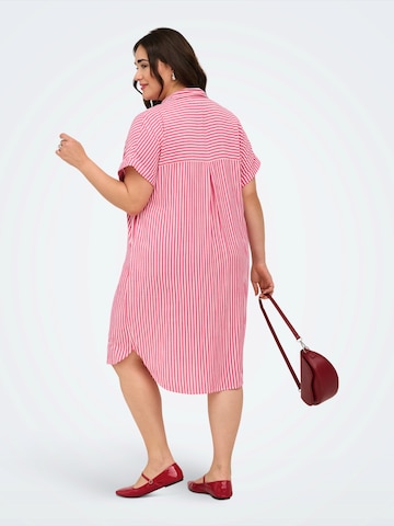 Abito camicia 'CARPENNA' di ONLY Carmakoma in rosa