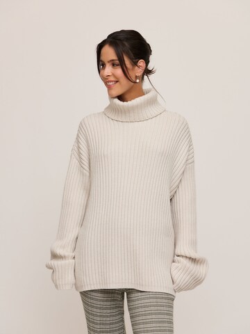 A LOT LESS Pullover 'Charlotta' i hvid: forside