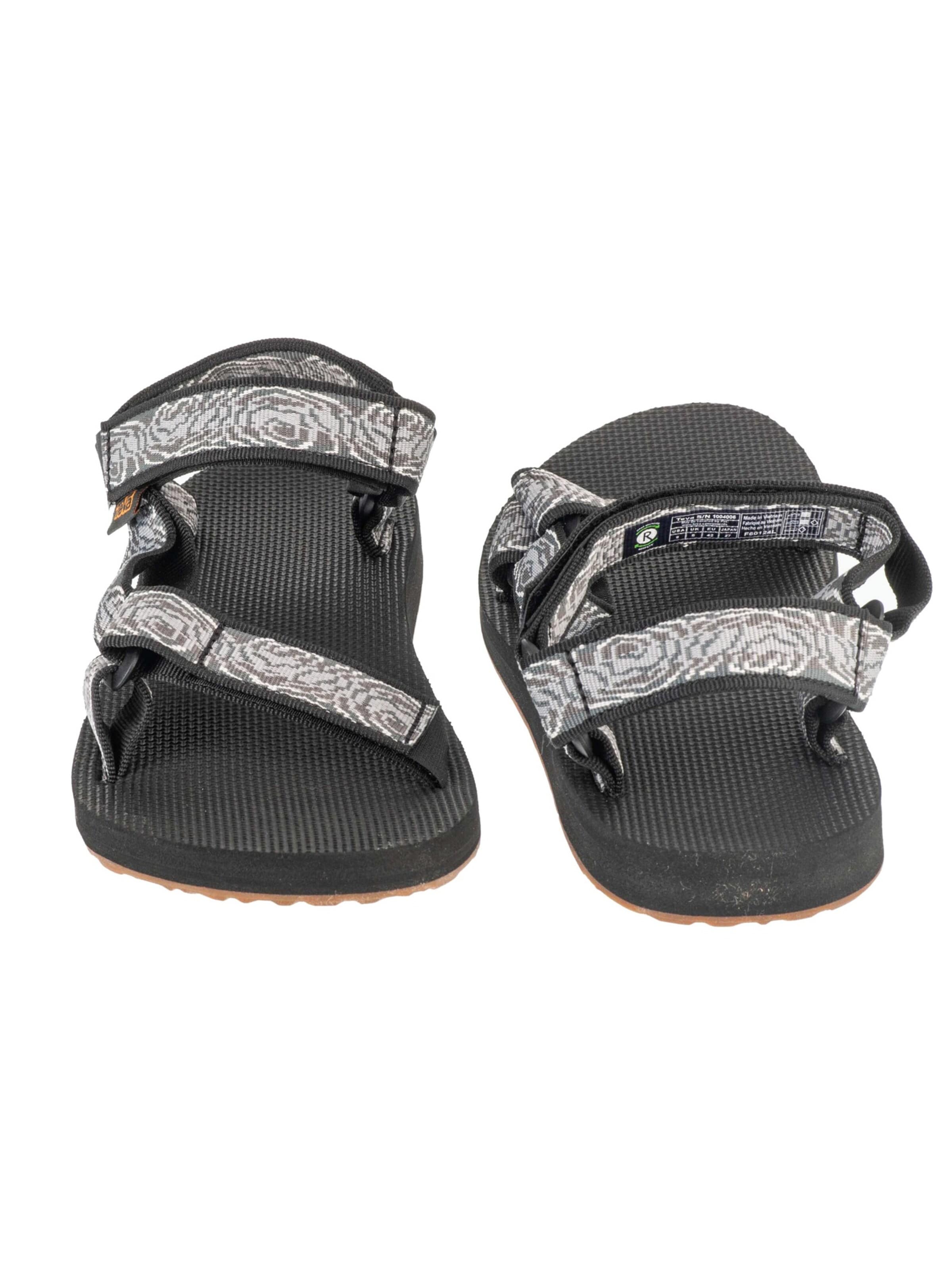 TEVA Trekking sandal 'Original Universal' in Black