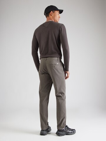 Bruun & Stengade Обычный Брюки-чинос 'Rino' в Зеленый