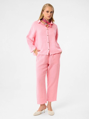DIMI Blouse in Pink: front