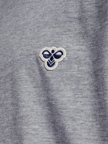 Hummel Функциональная футболка в Серый