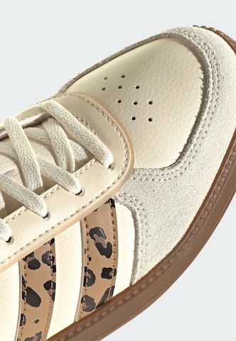 ADIDAS SPORTSWEAR Tennarit 'Breaknet Sleek' värissä valkoinen