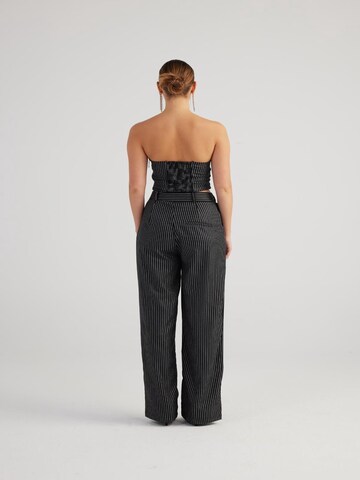 Wide Leg Pantalon chino HOLLY LOLLY en noir