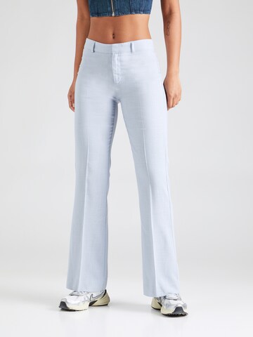 Gina Tricot Bootcut Hose in Blau: predná strana