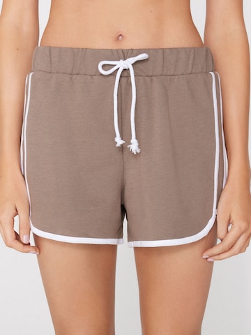 Tezenis Regular Pants in Brown