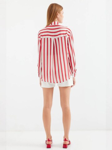 Bigdart Blouse in Red