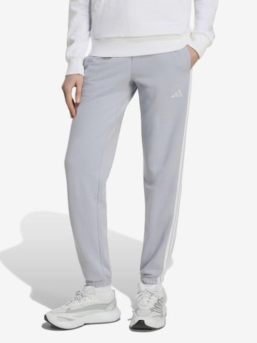 ADIDAS SPORTSWEARTapered Sportske hlače 'Essentials' - siva boja: prednji dio
