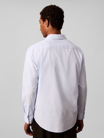 Coupe regular Chemise Calvin Klein en bleu