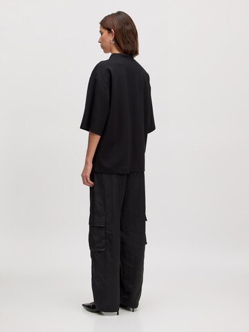 EDITED Shirt 'Gunda' in Zwart