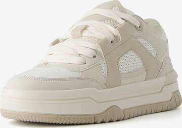 Bershka Sneaker low i beige: forside