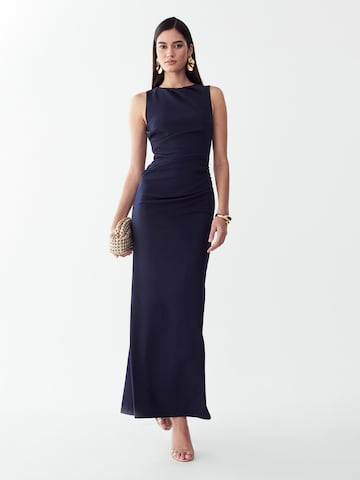 Rochie de la BWLDR pe albastru
