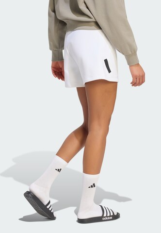 ADIDAS SPORTSWEAR Lużny krój Spodnie sportowe 'Z.N.E.' w kolorze biały