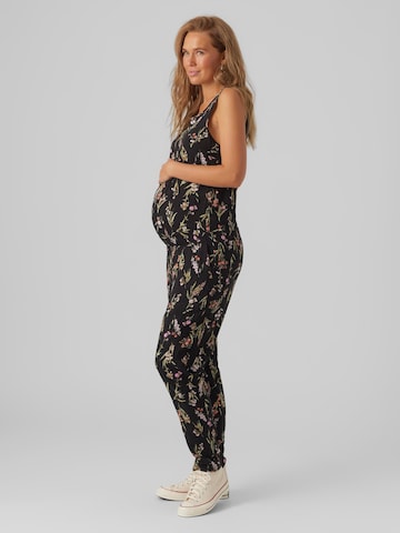 Vero Moda Maternity Jumpsuit 'Easy' in Schwarz: predná strana
