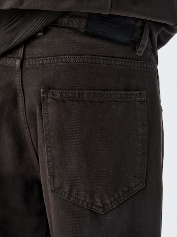 Pull&Bear Normalny krój Jeansy w kolorze brązowy