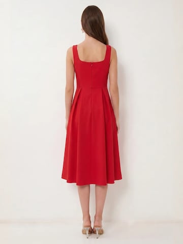Happiness İstanbul Jurk 'Midi' in Rood