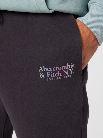 Abercrombie & Fitch Normální Kalhoty 'APAC' – šedá