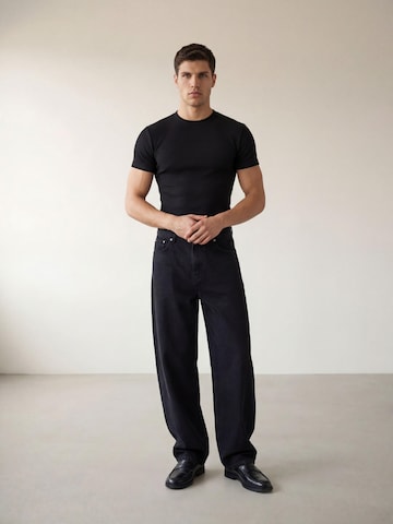 ARMIE Shirt 'The Peter Muscle' in Black