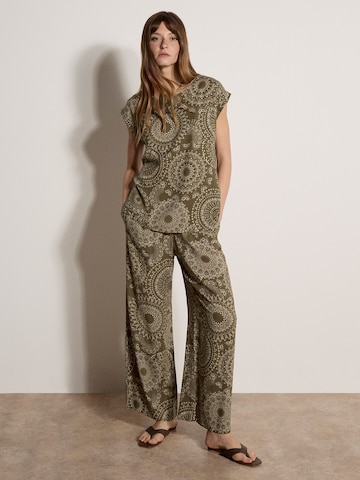 Apricot Blouse ' ' in Green