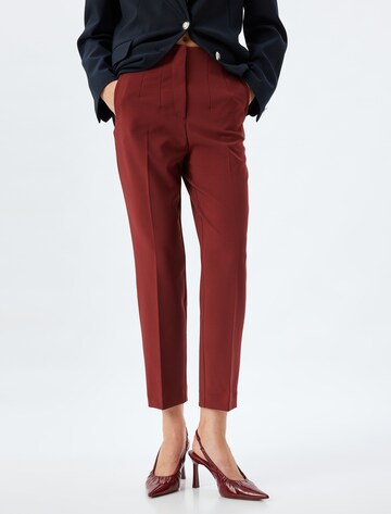 Koton Slimfit Pantalon in Rood: voorkant