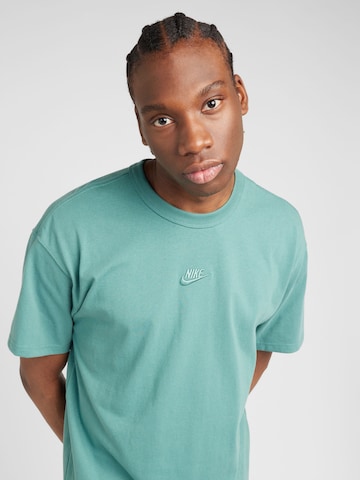 T-Shirt 'Essential' Nike Sportswear en vert
