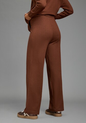 Neun Monate Regular Pyjamahose in Braun