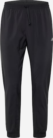 Regular Pantalon de sport 'Essentials Active' new balance en noir : devant