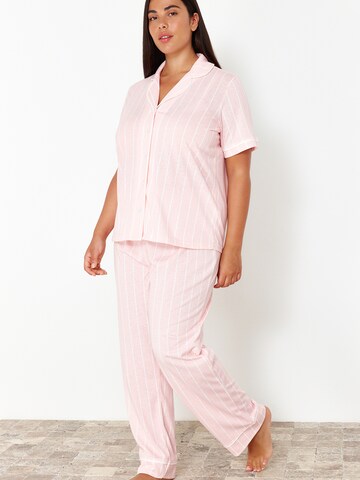 Trendyol Curve Pyjama in Pink: Vorderseite