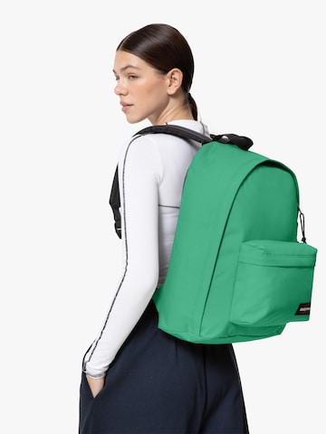 EASTPAK Nahrbtnik 'OUT OF OFFICE' | zelena barva