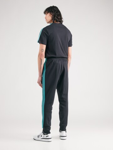 Effilé Pantalon de sport 'Mercedes - AMG Petronas Formula One Team' ADIDAS PERFORMANCE en noir