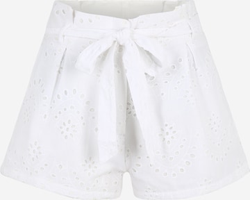 Missguided Petite Regular Shorts in Weiß: predná strana