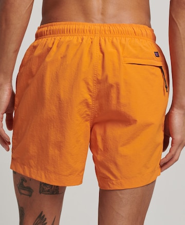 Superdry Badeshorts in Orange