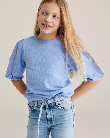 WE Fashion Blouse in Blue: front