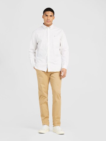 Coupe slim Chemise TOMMY HILFIGER en blanc