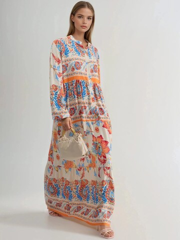 Abito di Hiccup in bianco