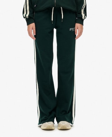 Loosefit Pantalon Superdry en vert : devant