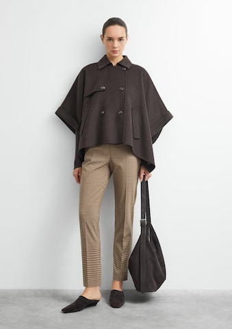 COMMA Cape in Brown