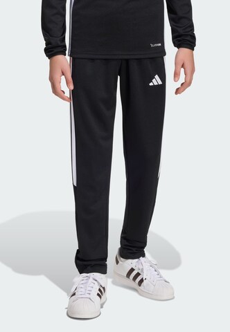 ADIDAS PERFORMANCE Štandardný strih Športové nohavice 'Tiro 26 Essentials' - Čierna: predná strana