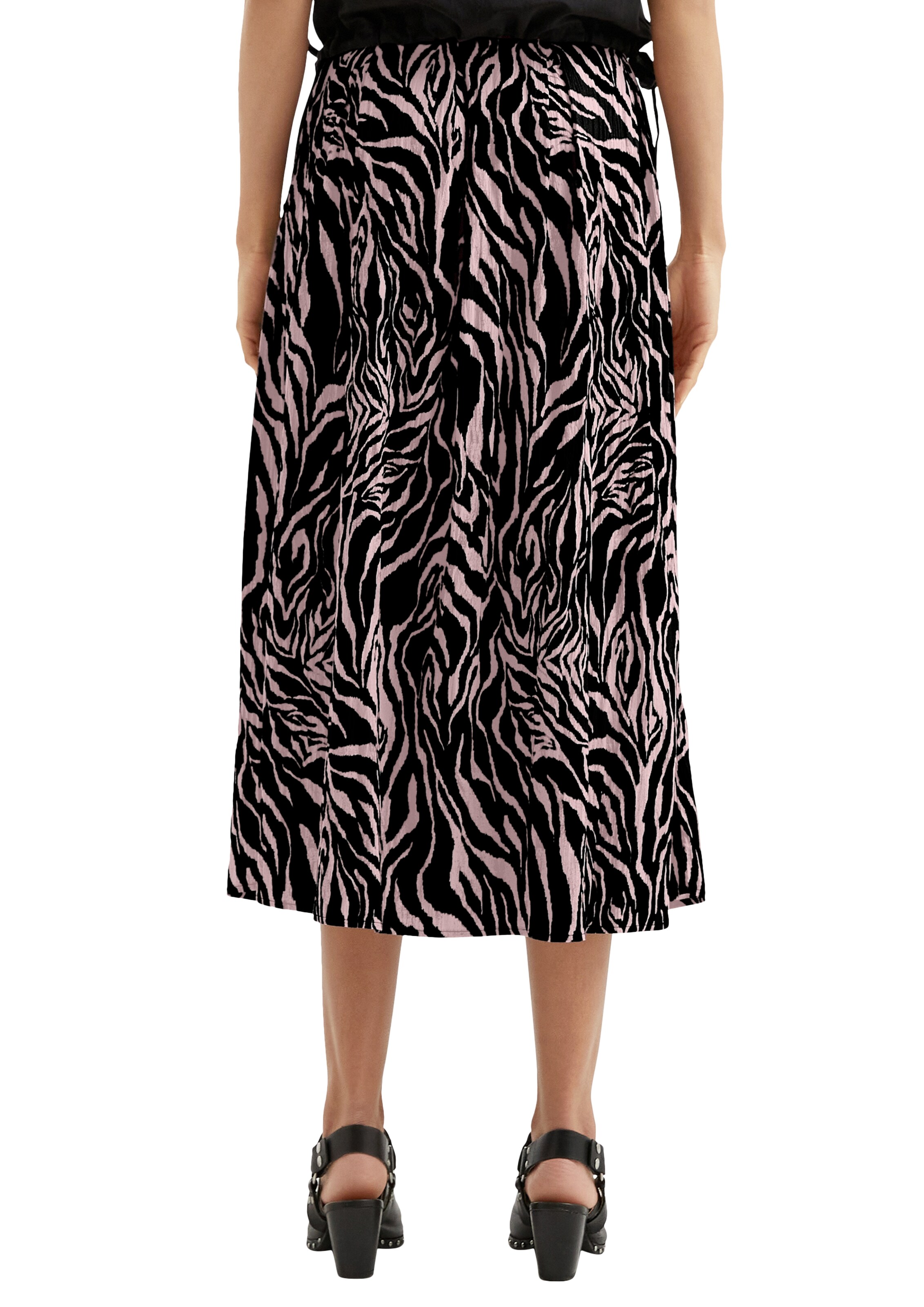 QS Skirt in Purple: front