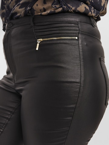 Vero Moda Curve Regular Pants 'LOA' in Black