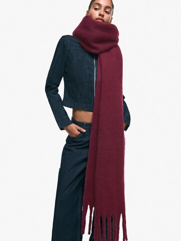 Sciarpa 'LISA' di Bershka in rosso