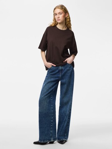 Maglietta 'PCSadie' di PIECES in marrone