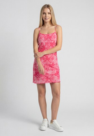 MYMO Dress in Pink