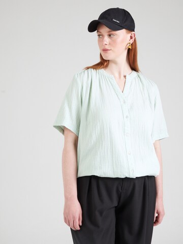 ONLY Carmakoma - Blusa 'CARThyra' en verde: frente