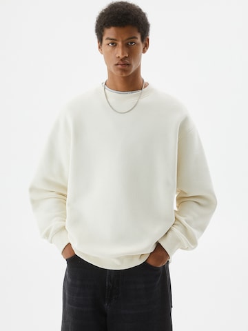 Sweat-shirt Pull&Bear en blanc : devant