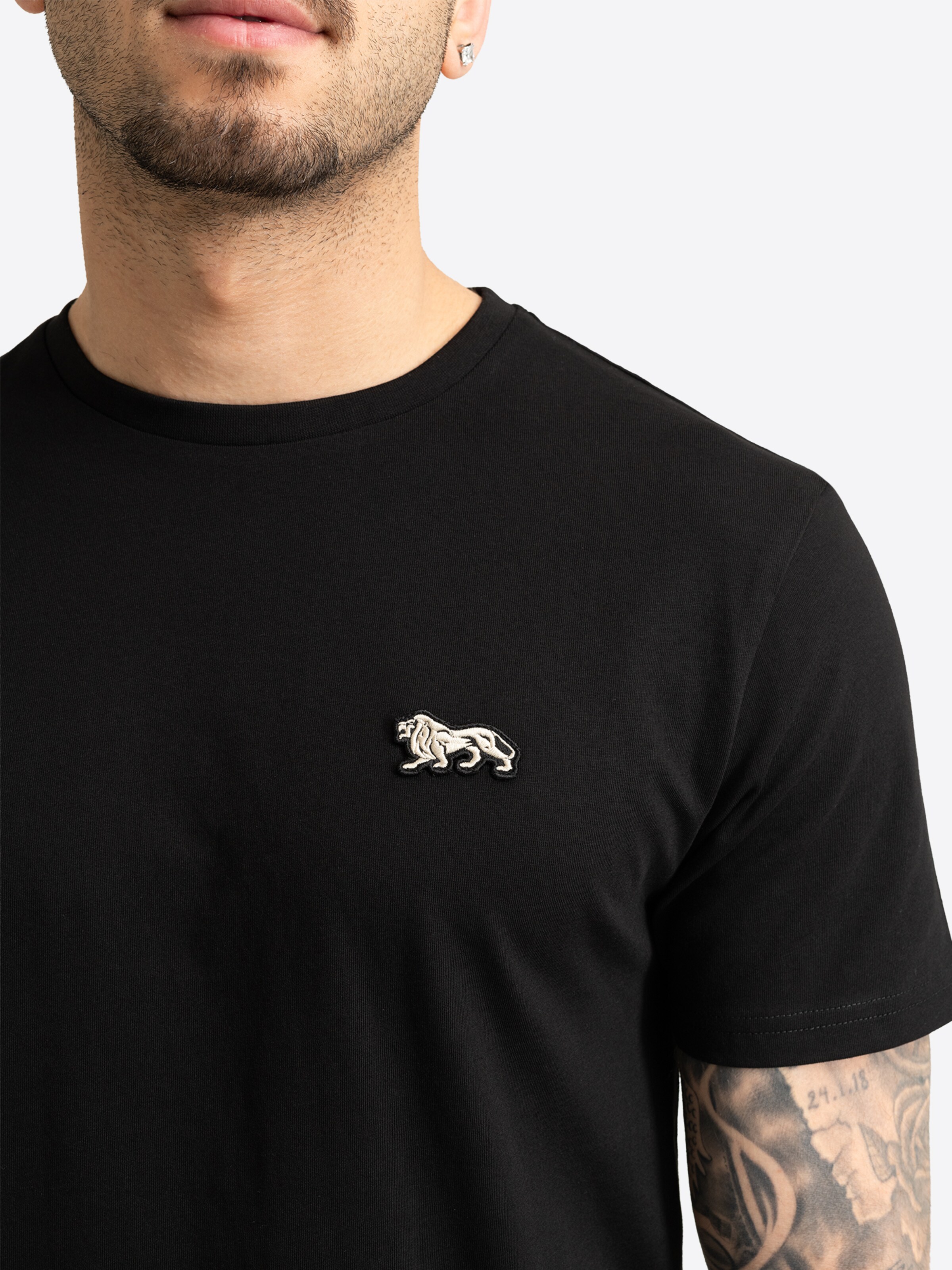 LONSDALE Shirt in Black