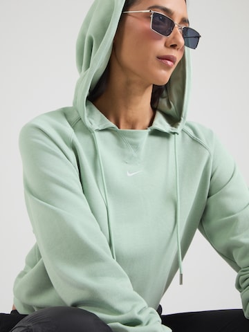 Nike Sportswear - Sudadera 'Chill' en verde