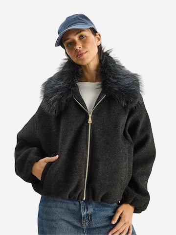 Bianco Lucci - Casaco meia-estação em cinzento