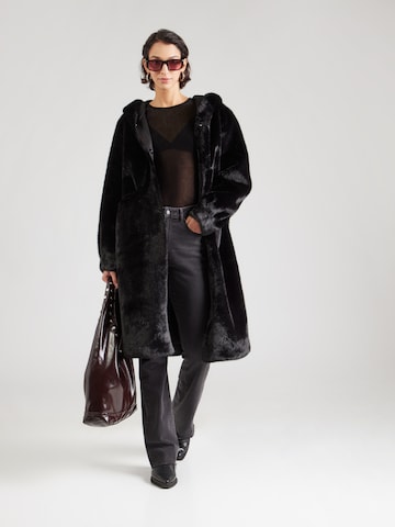 Mauritius Winter coat '2Wtherezia' in Black