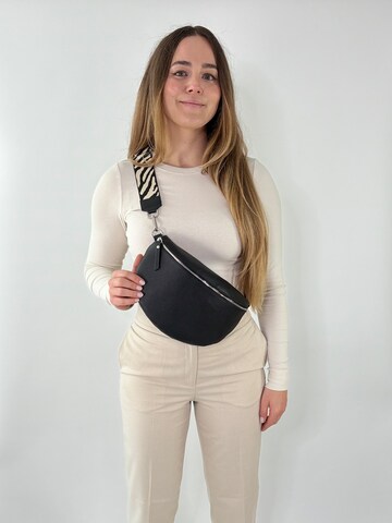 lePelou Gürteltasche 'SERENA large' in Schwarz